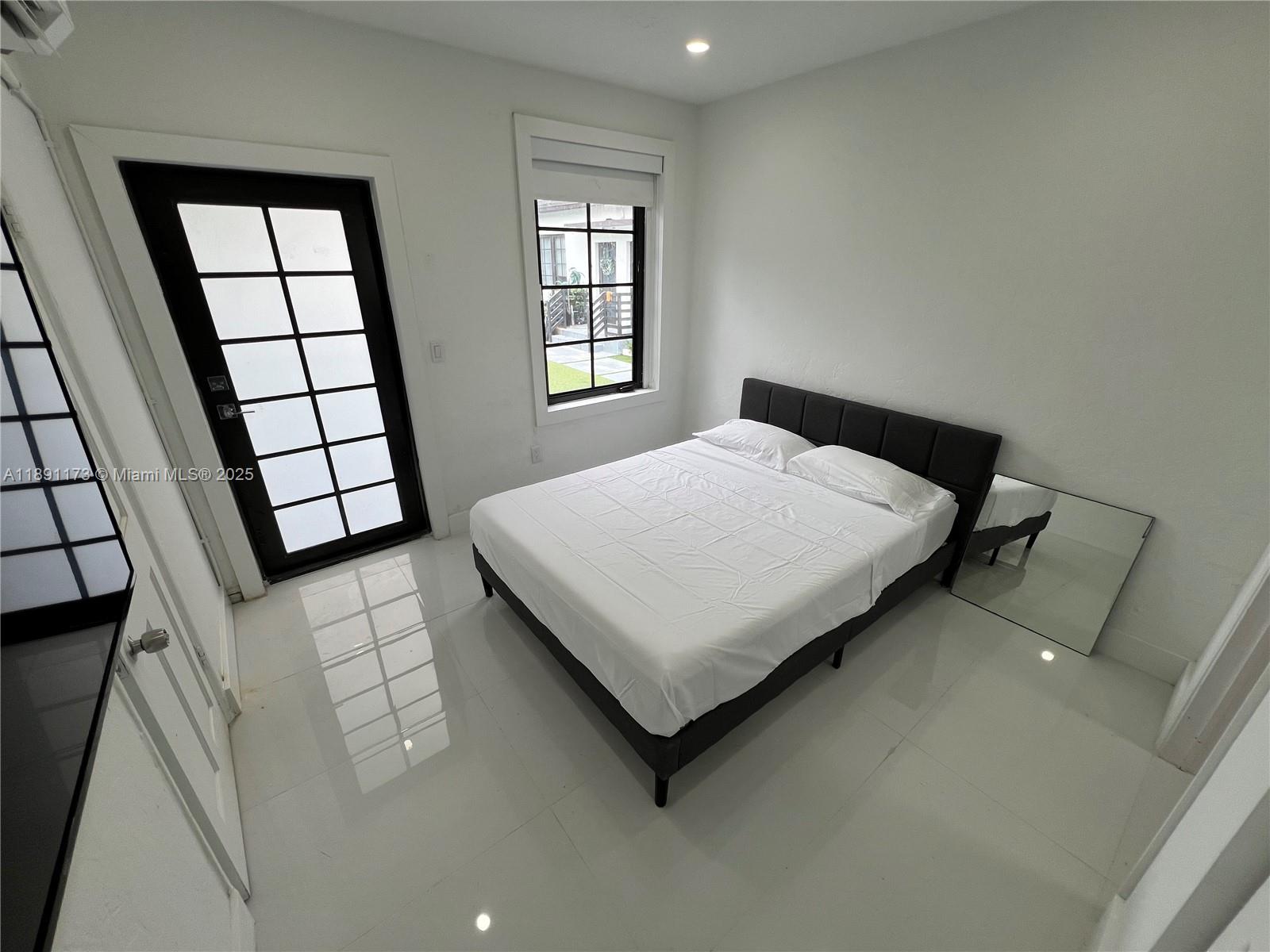OCEAN BEACH ADDN NO 3 - Residential Lease