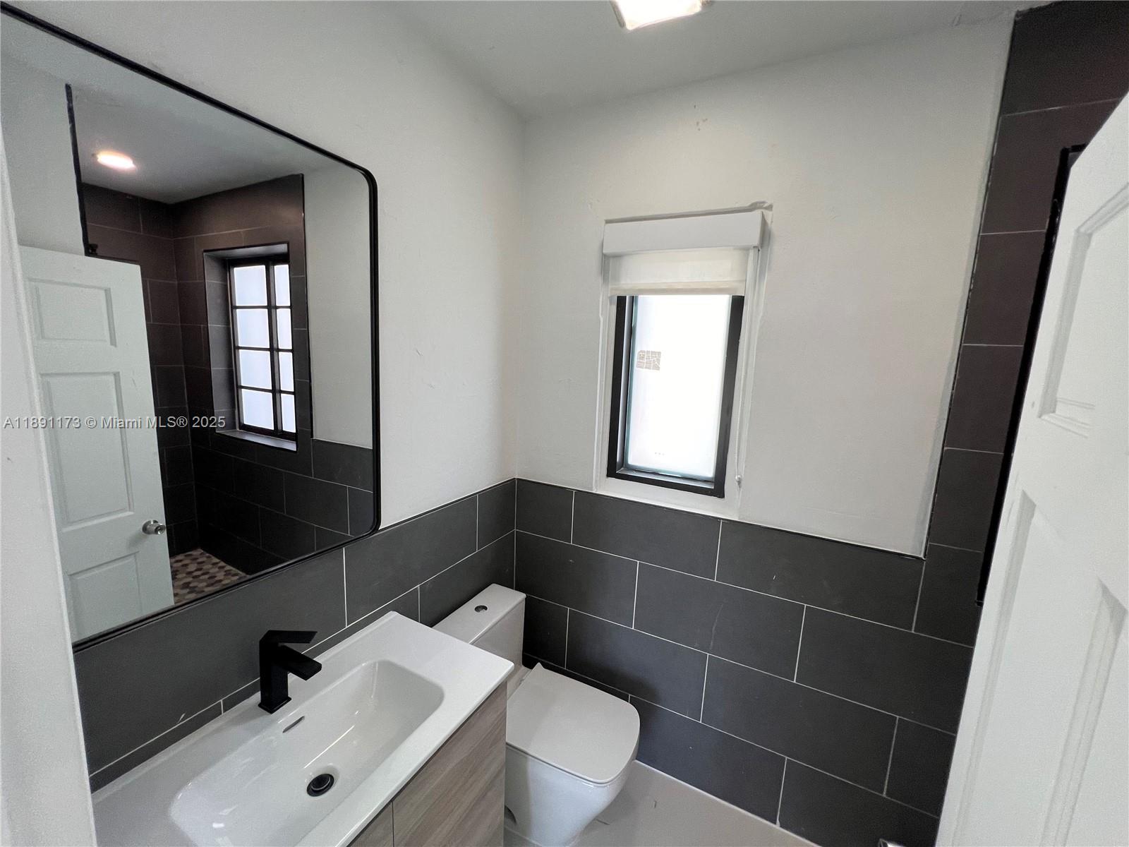 OCEAN BEACH ADDN NO 3 - Residential Lease