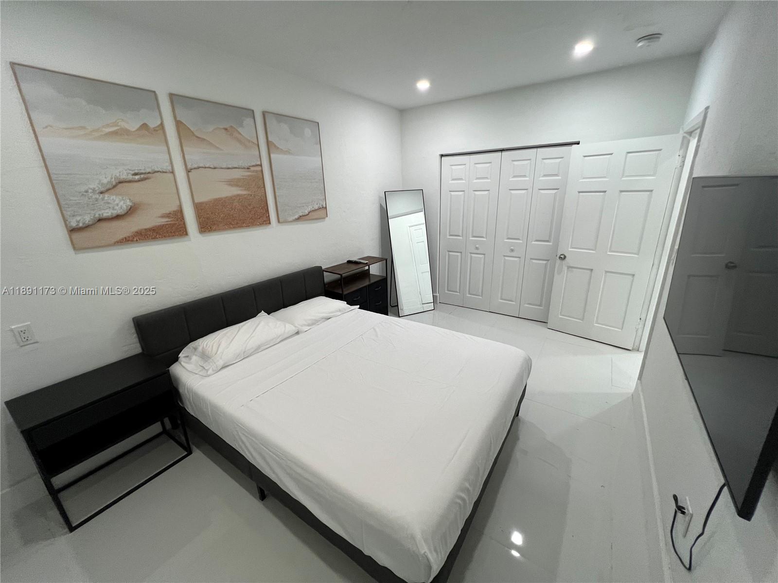 OCEAN BEACH ADDN NO 3 - Residential Lease