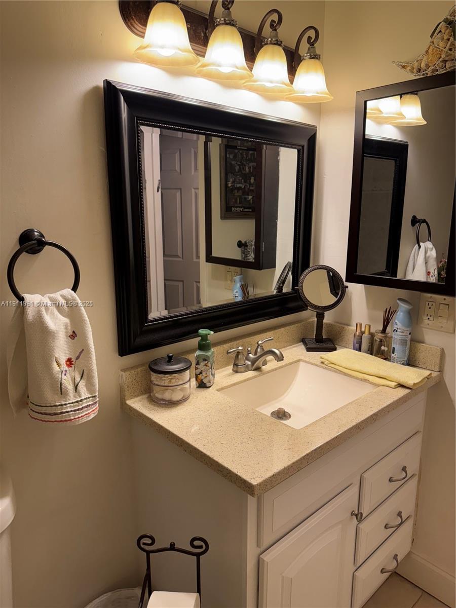 SUNRISE LAKES 150 CONDO - Residential