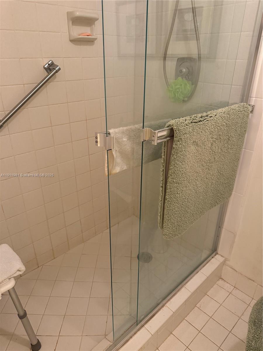 SUNRISE LAKES 150 CONDO - Residential