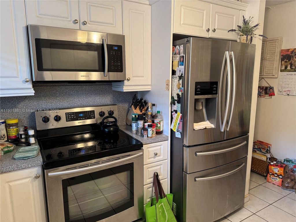 Photo of 9781 Sunrise Lakes Blvd #202, Sunrise, FL 33322 (MLS # A11911981)