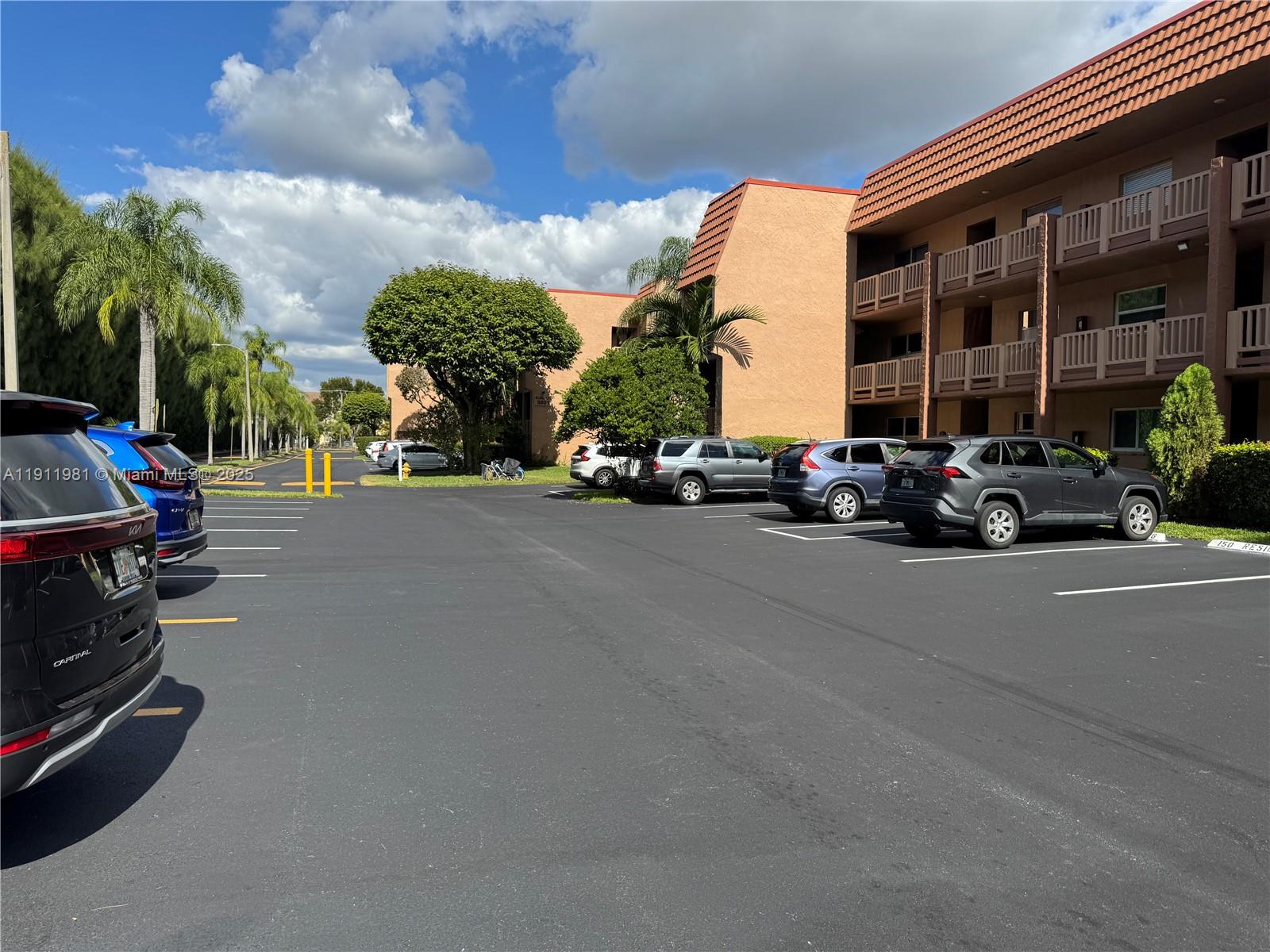 SUNRISE LAKES 150 CONDO - Residential