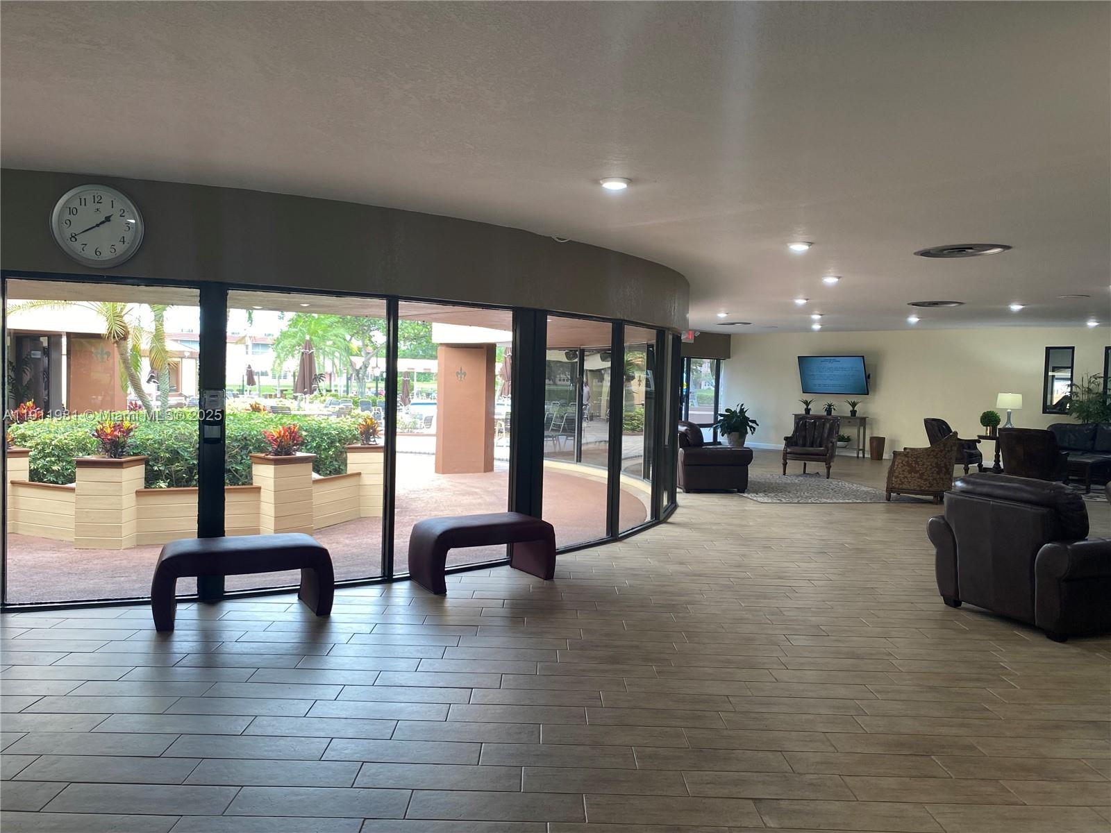 SUNRISE LAKES 150 CONDO - Residential