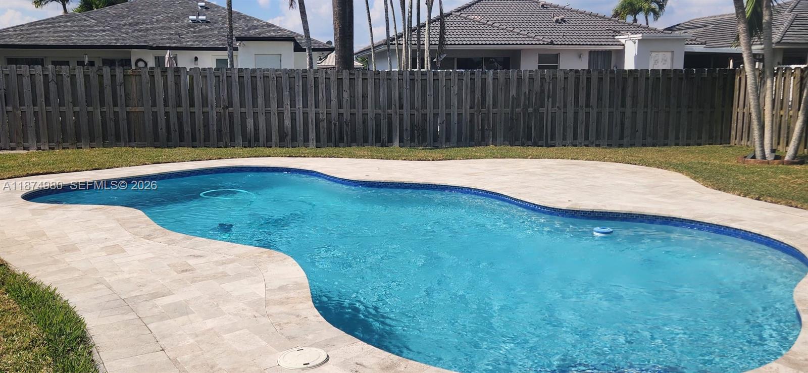 VENEZIA HOMES ESTATES IST - Residential