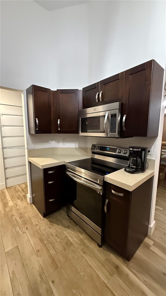 VENEZIA HOMES ESTATES IST - Residential