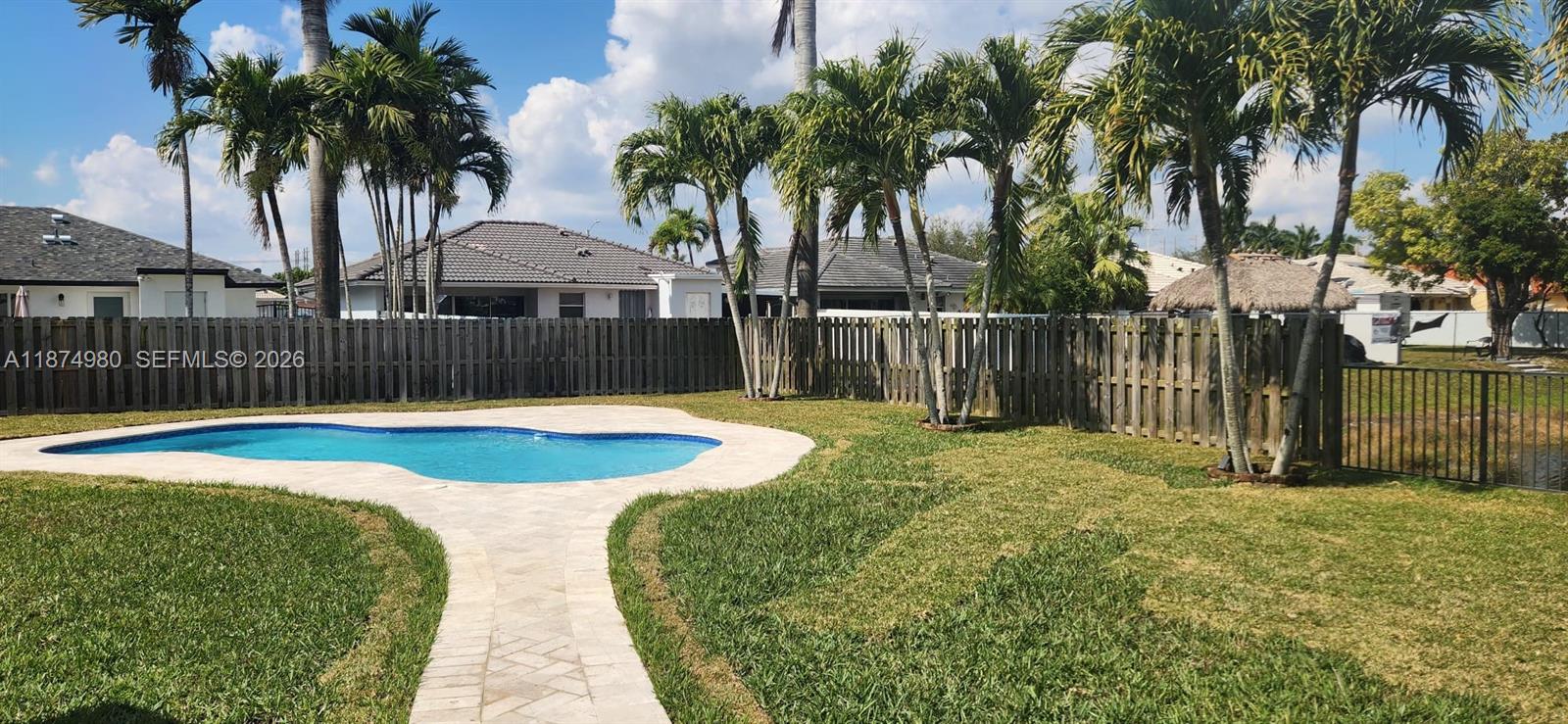 VENEZIA HOMES ESTATES IST - Residential