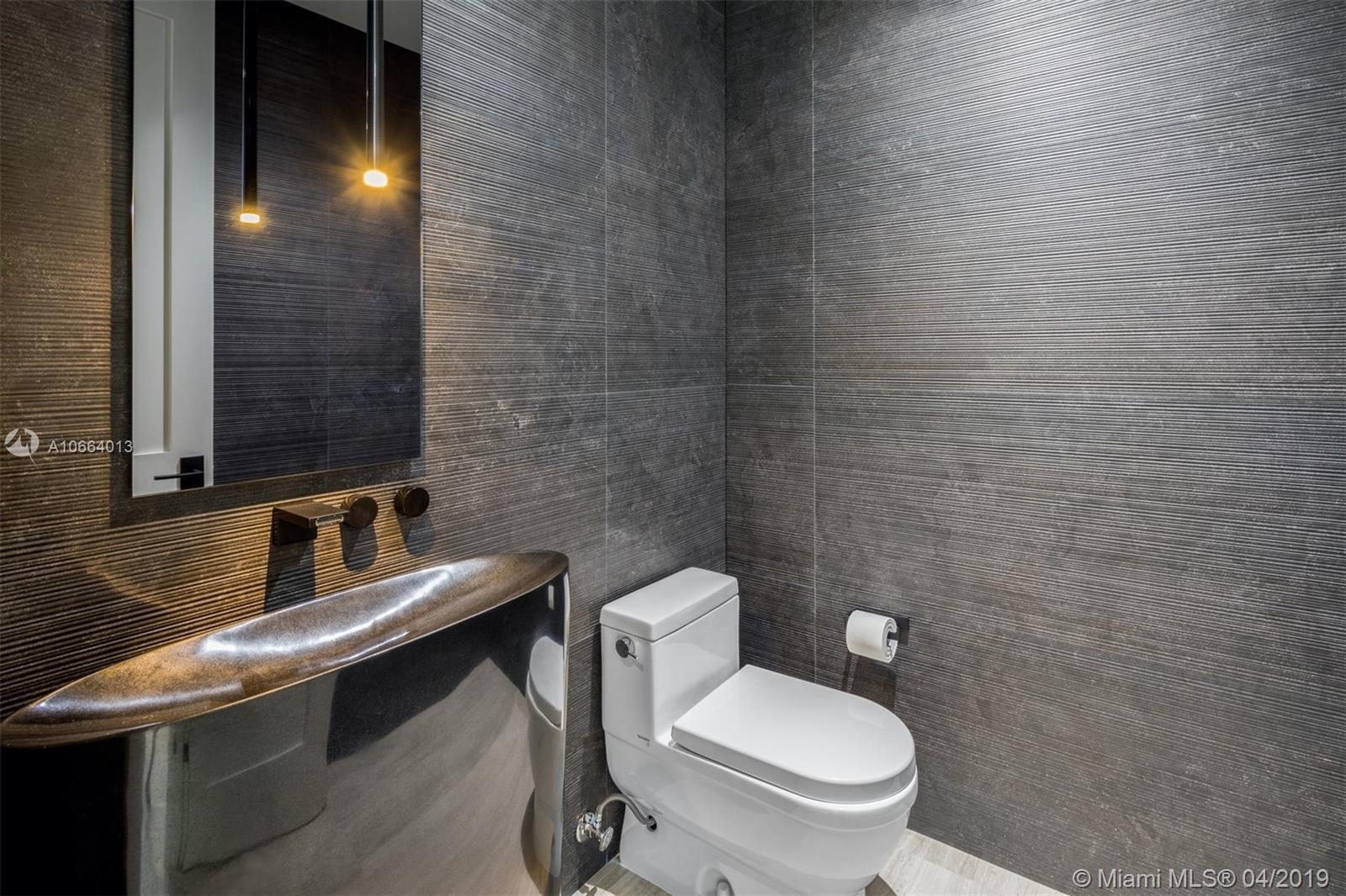 NORMANDY GOLF COURSE - Residential