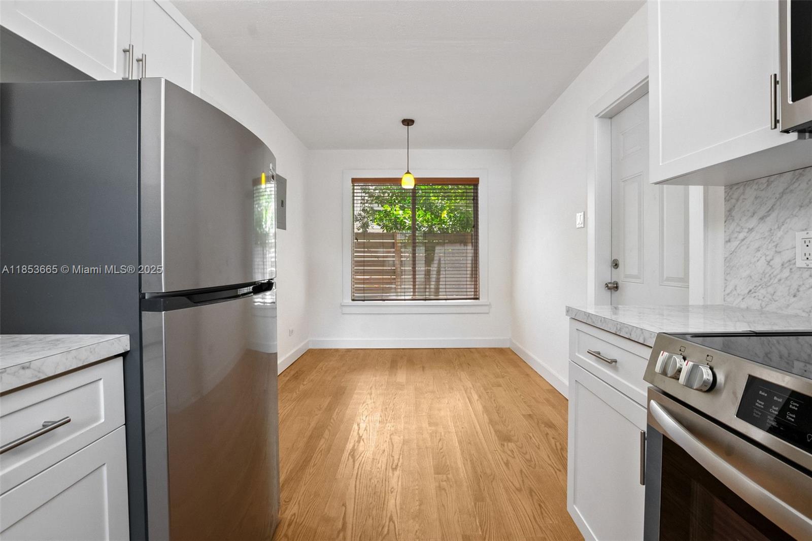 1721 SW 21st Ter 1719