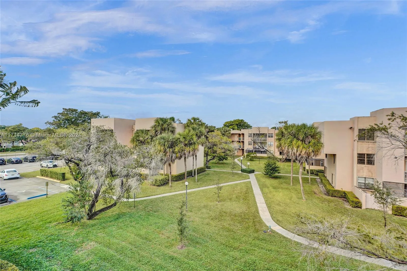 Miami, Florida 33176, United States, 2 Bedrooms Bedrooms, ,2 BathroomsBathrooms,Residential,Pending,23845