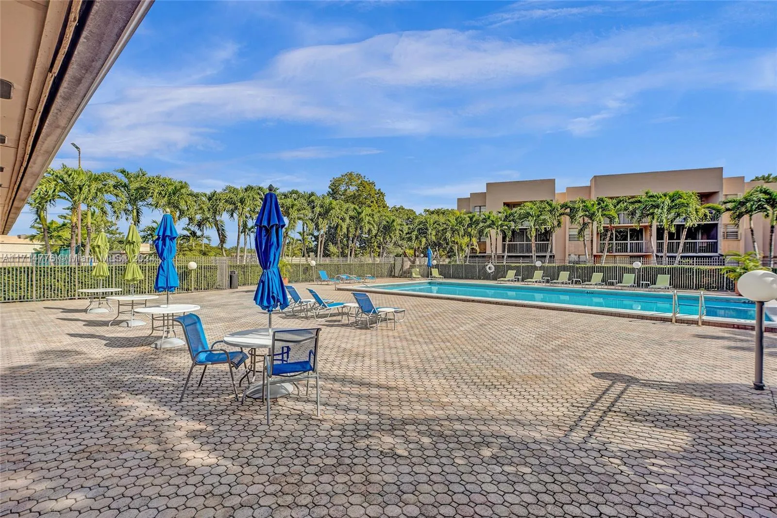 Miami, Florida 33176, United States, 2 Bedrooms Bedrooms, ,2 BathroomsBathrooms,Residential,Pending,23845