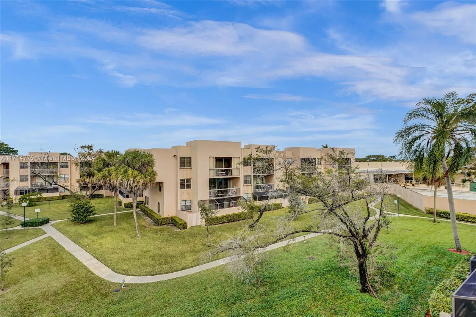 Miami, Florida 33176, United States, 2 Bedrooms Bedrooms, ,2 BathroomsBathrooms,Residential,Pending,23845