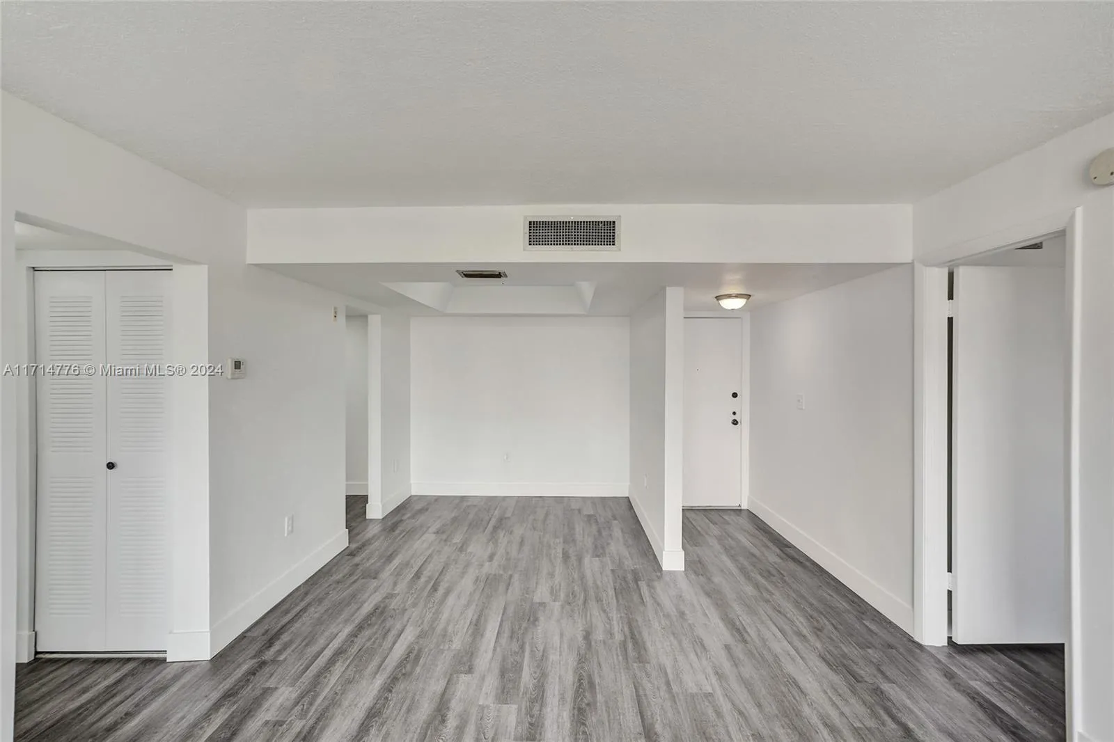 Miami, Florida 33176, United States, 2 Bedrooms Bedrooms, ,2 BathroomsBathrooms,Residential,Pending,23845