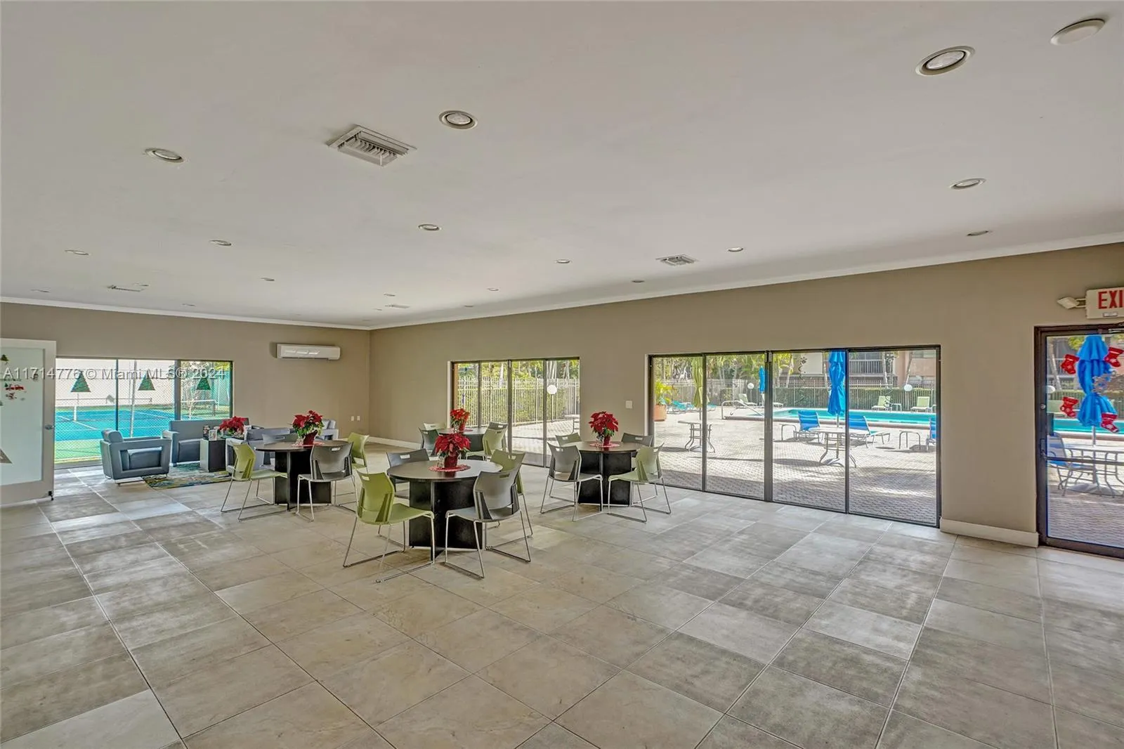 Miami, Florida 33176, United States, 2 Bedrooms Bedrooms, ,2 BathroomsBathrooms,Residential,Pending,23845