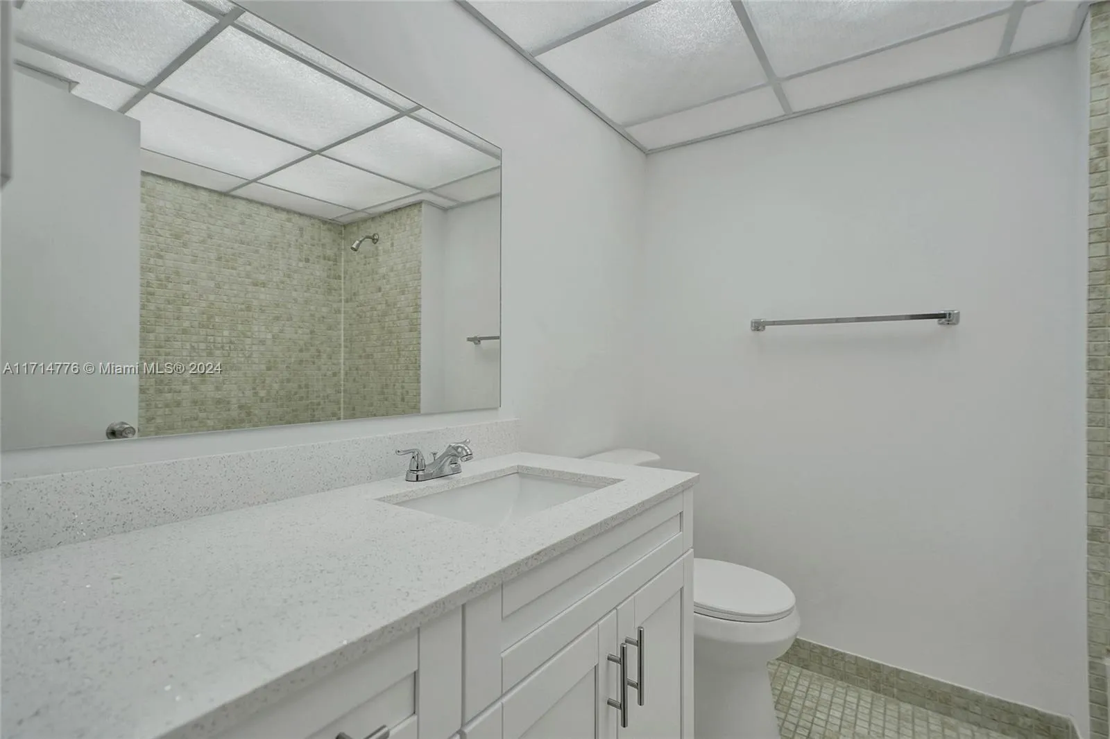 Miami, Florida 33176, United States, 2 Bedrooms Bedrooms, ,2 BathroomsBathrooms,Residential,Pending,23845