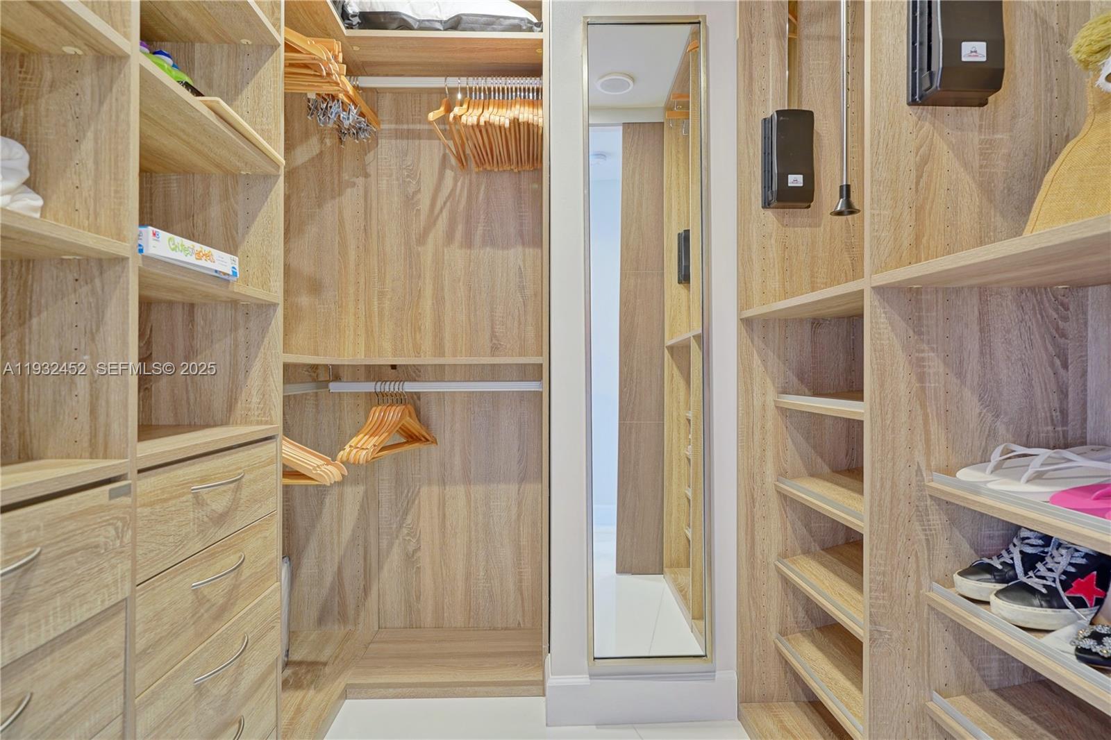 CARBONELL CONDO - Residential Lease