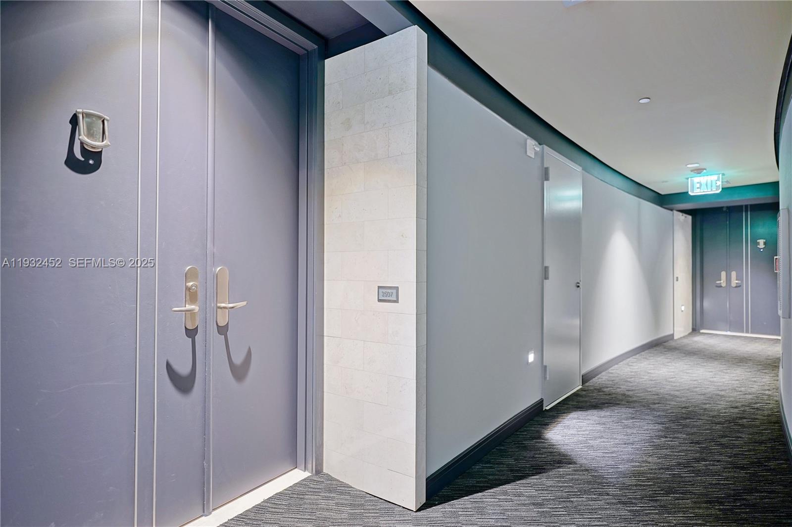 CARBONELL CONDO - Residential Lease