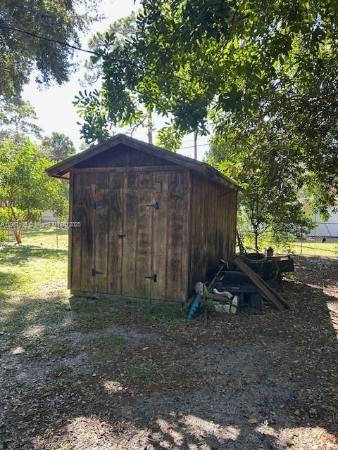 S/D OF 12-45-42, E 1/2 OF - Residential