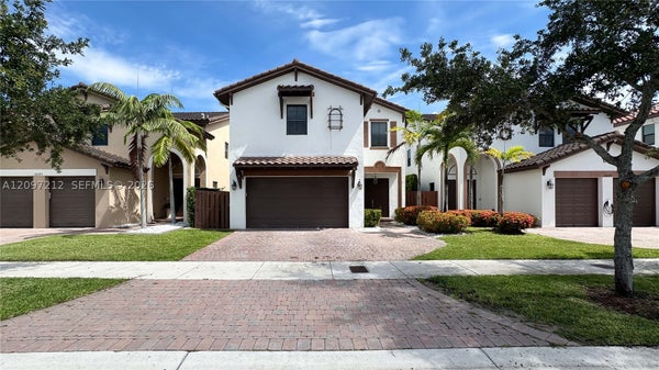 10235 NW 87TH TER, DORAL, FL 33178 - Image 4ce3fd39e1a3374ba6416826a8b95fb6/3147009816