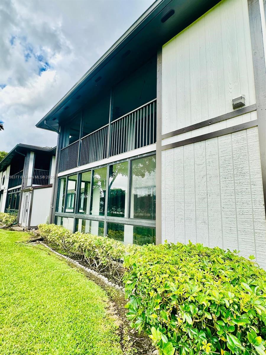 9409 W Mcnab Rd 103