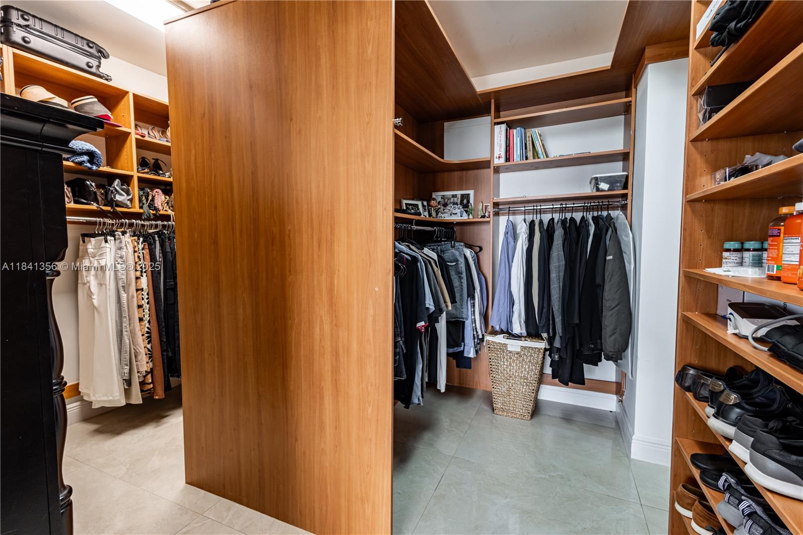 TURNBERRY ISLE CONDO - Residential