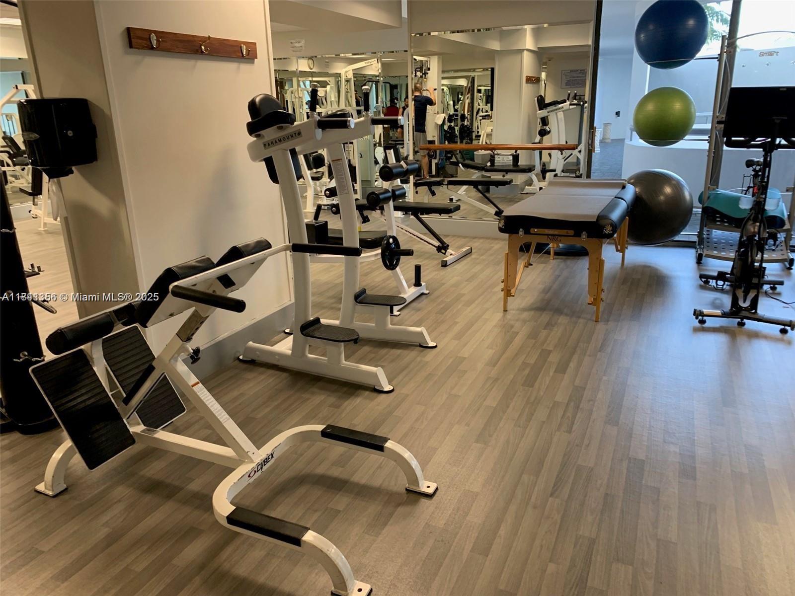 TURNBERRY ISLE CONDO - Residential