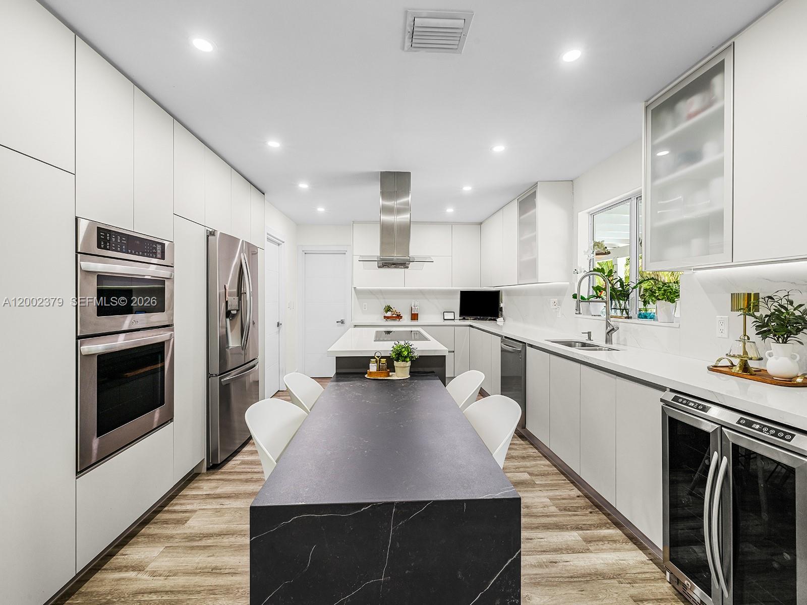 WINDSOR PARK ESTS - Residential