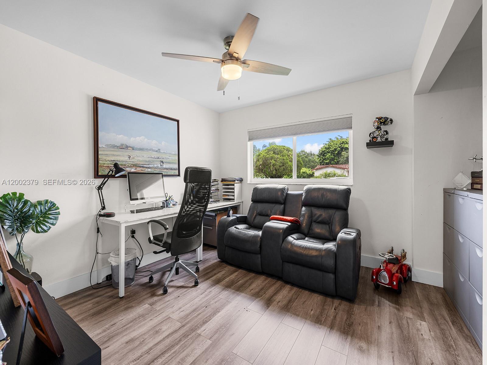 WINDSOR PARK ESTS - Residential