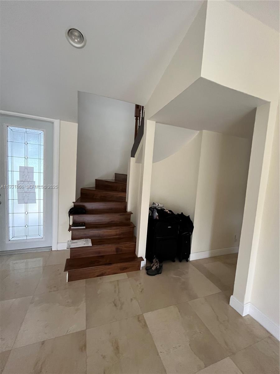 COUNTRY ADDRESS ENCORE - Residential