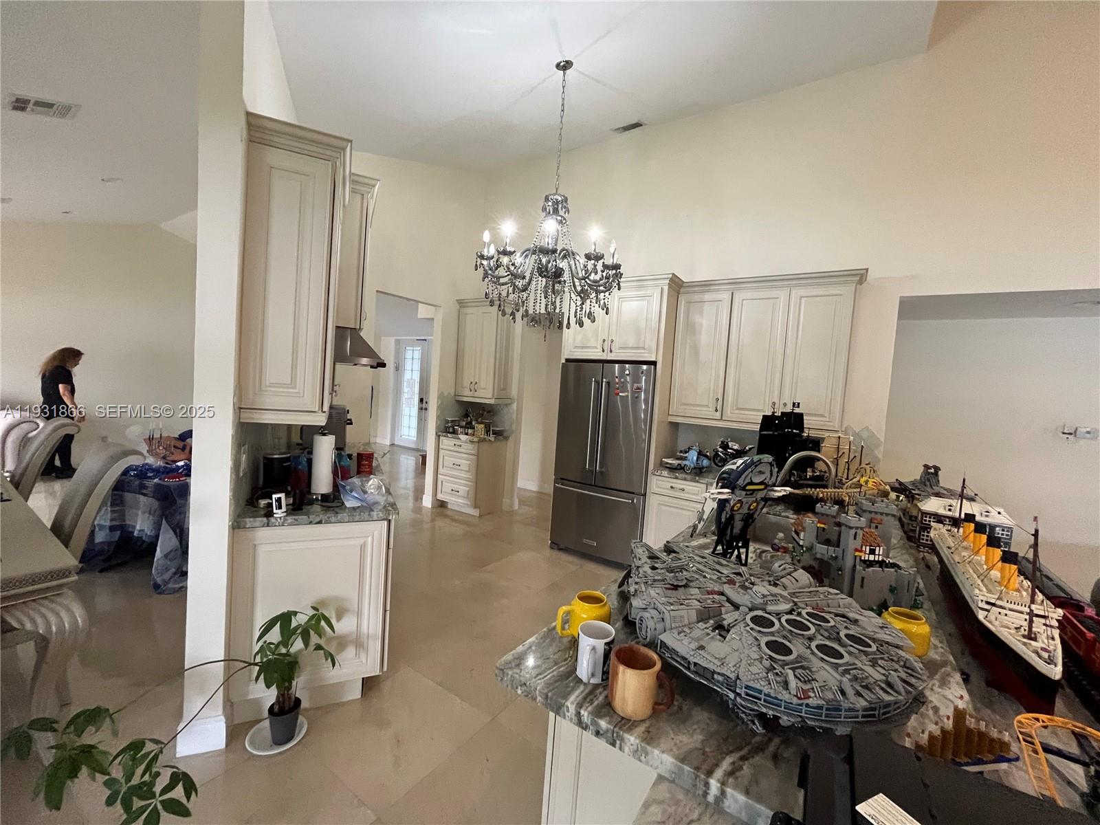 COUNTRY ADDRESS ENCORE - Residential