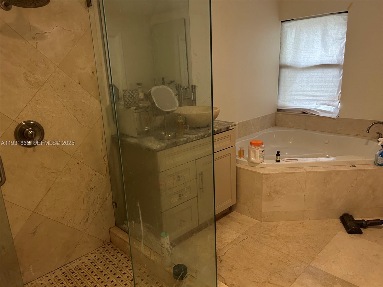 COUNTRY ADDRESS ENCORE - Residential