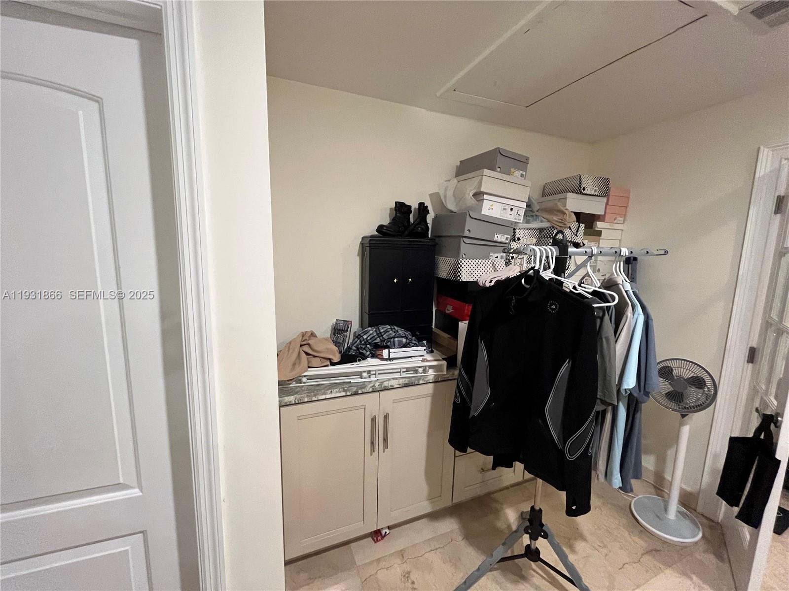 COUNTRY ADDRESS ENCORE - Residential