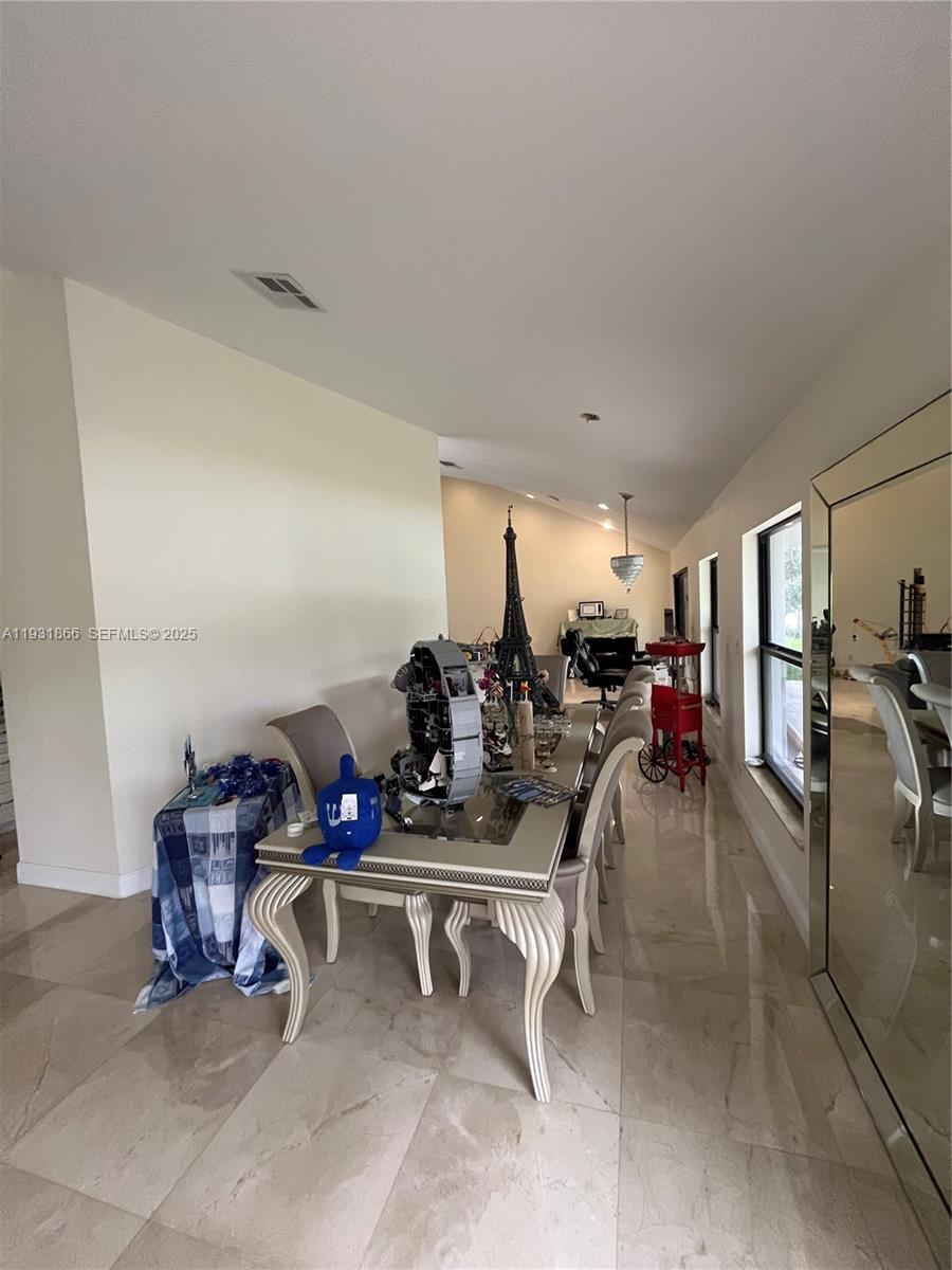 COUNTRY ADDRESS ENCORE - Residential