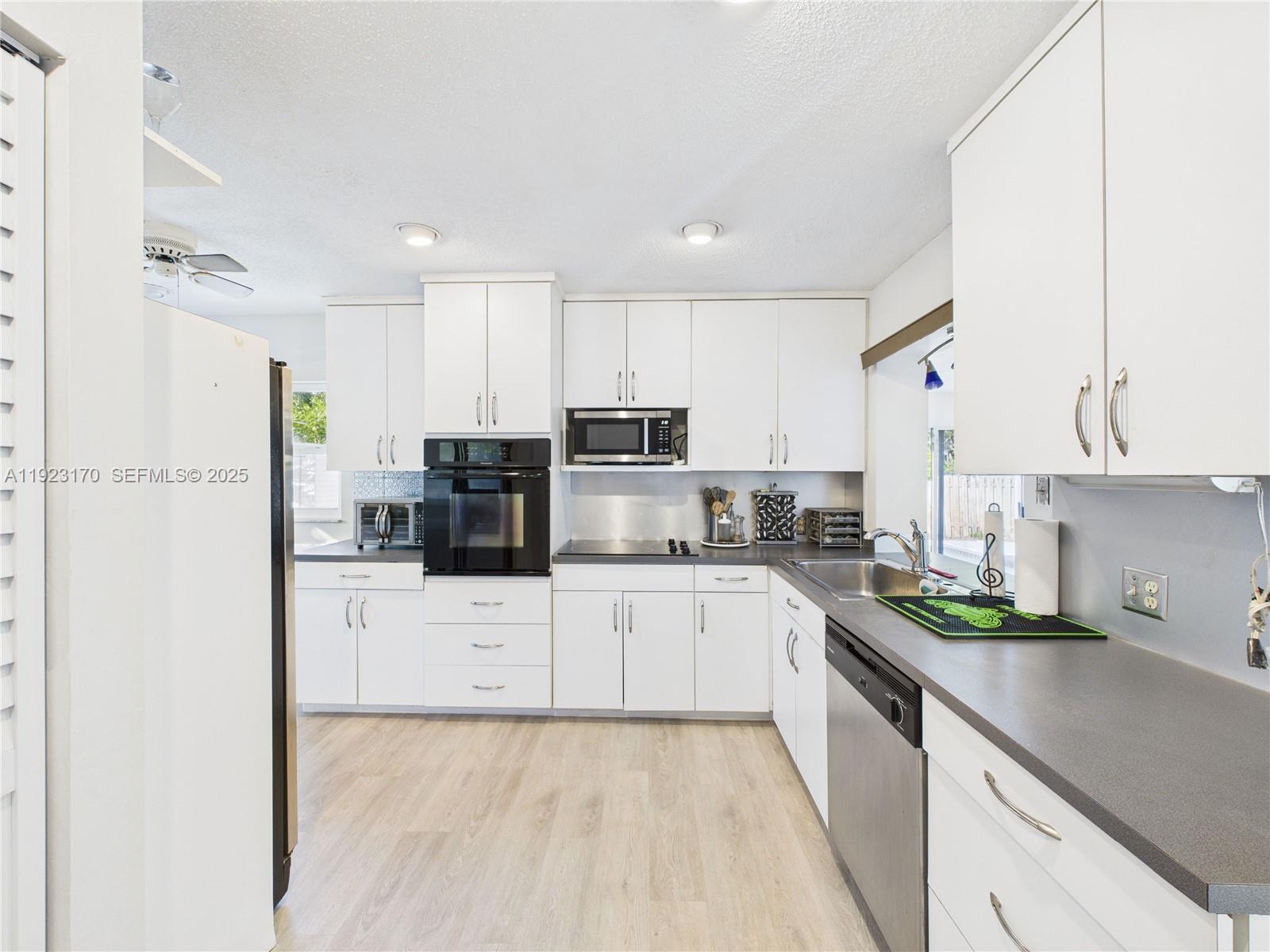 GUARDIAN ESTATES - Residential