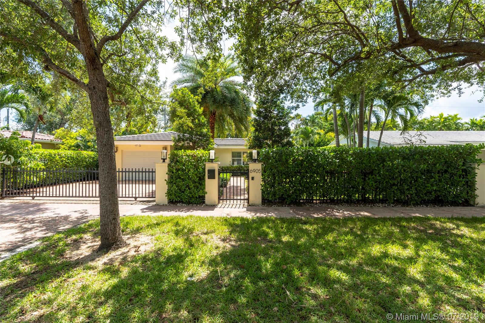 C GABLES RIVIERA SEC 12 - Residential