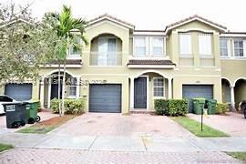 Rental Property at 2407 Se 14th St, Homestead, Miami-Dade County, Florida - Bedrooms: 3 
Bathrooms: 3  - $2,450 MO.