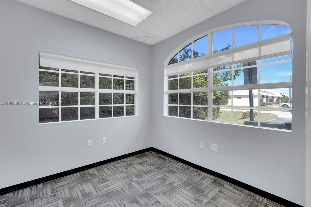 Photo of 1825 Colonial Blvd, Fort Myers, FL 33907 (MLS # A11900091)