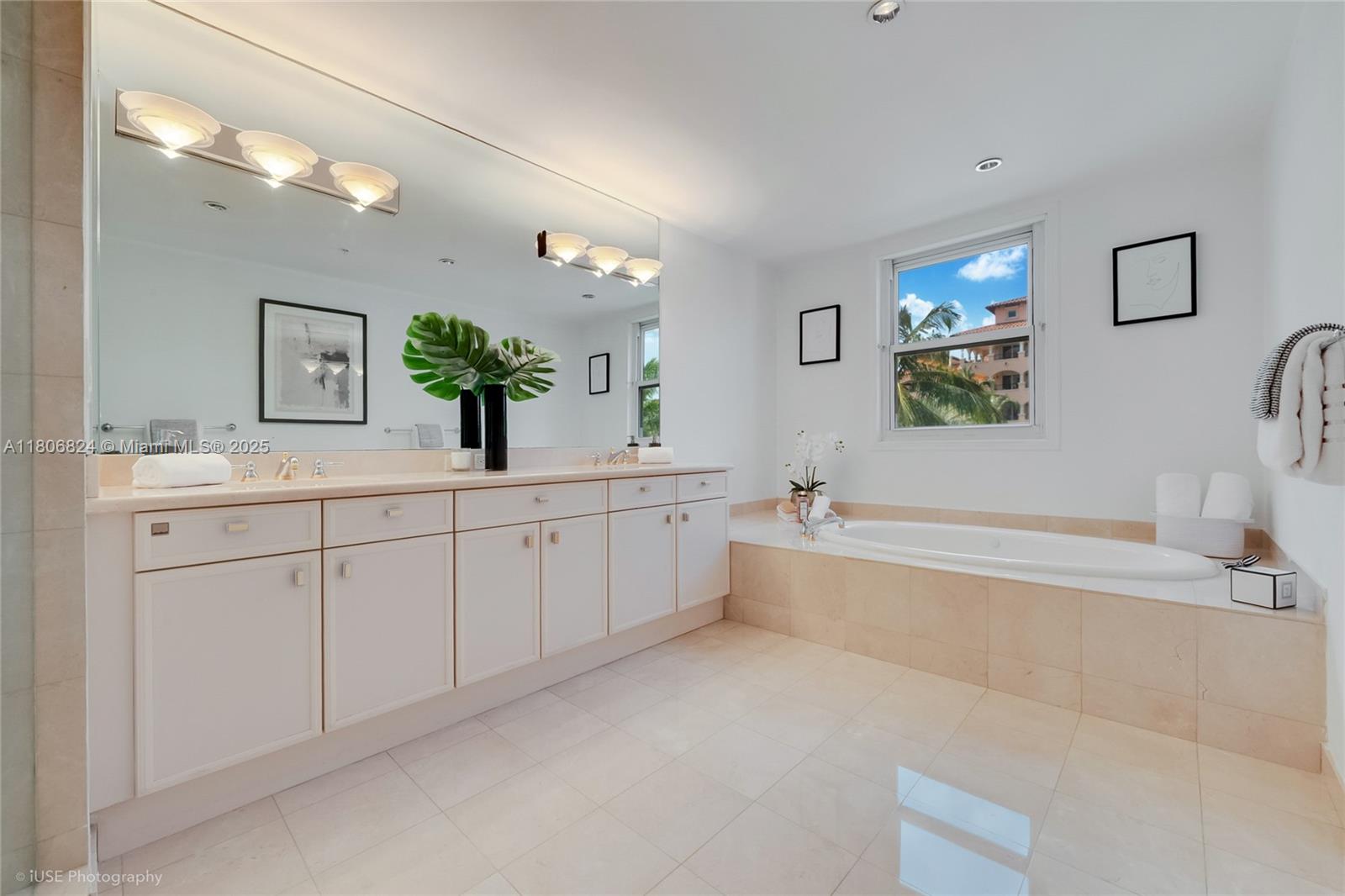 DEERING BAY CONDO II - Residential