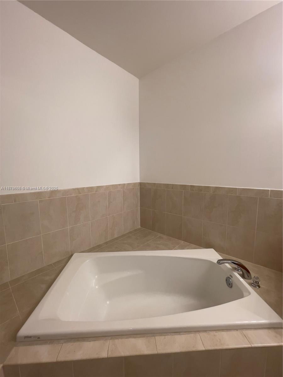 SEACREST ISLES 1 ADD - Residential Lease
