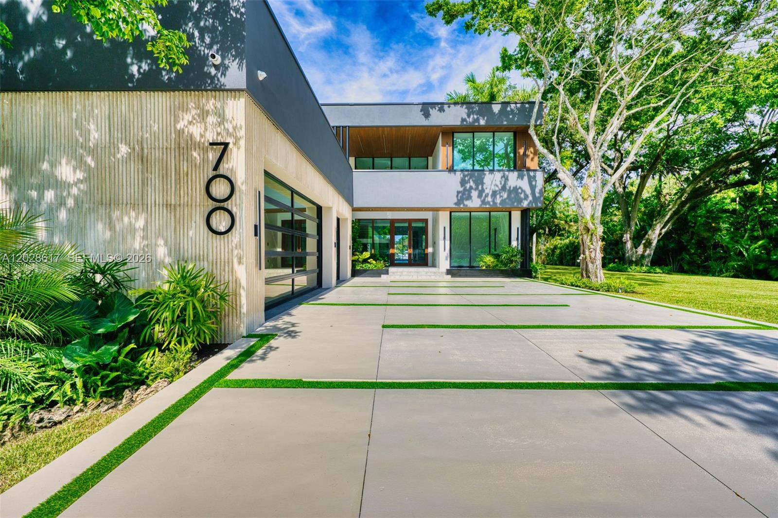 700 SW 12th Ave
