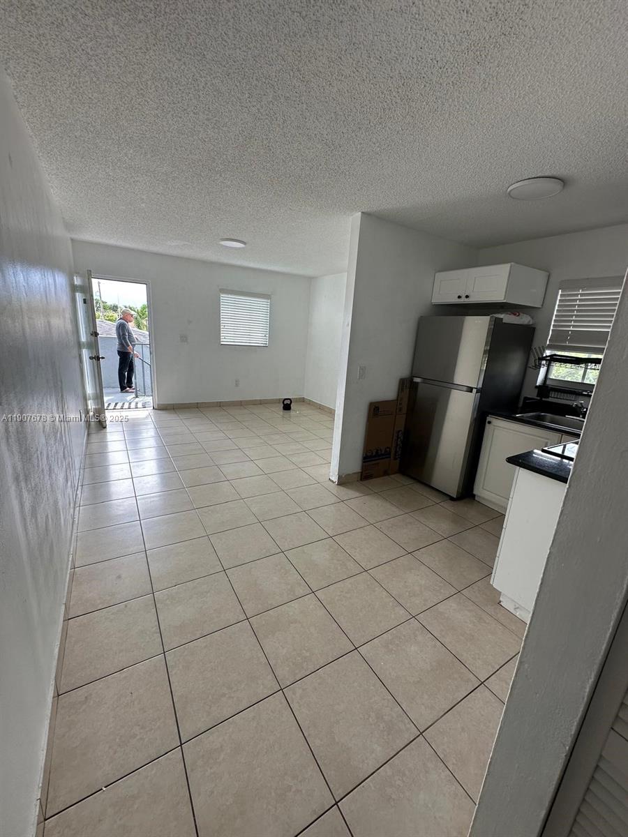 HIALEAH 13TH ADDN AMD PL - Residential Lease