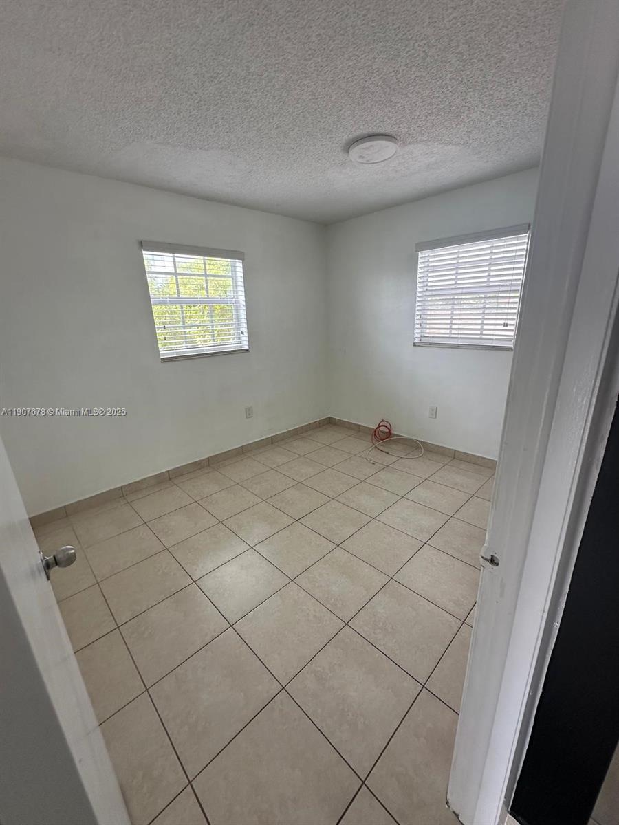 HIALEAH 13TH ADDN AMD PL - Residential Lease
