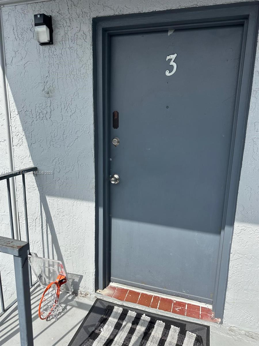 HIALEAH 13TH ADDN AMD PL - Residential Lease