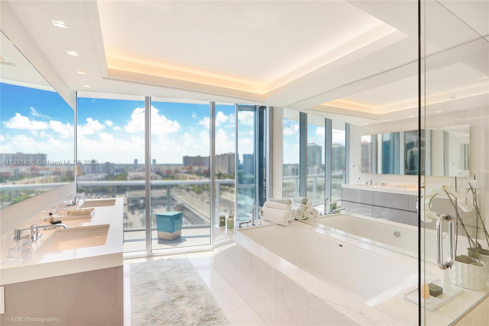 JADE OCEAN CONDO - Residential