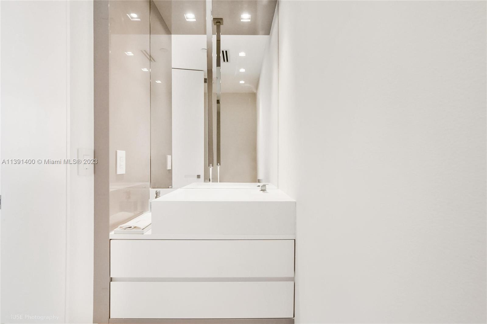 JADE OCEAN CONDO - Residential