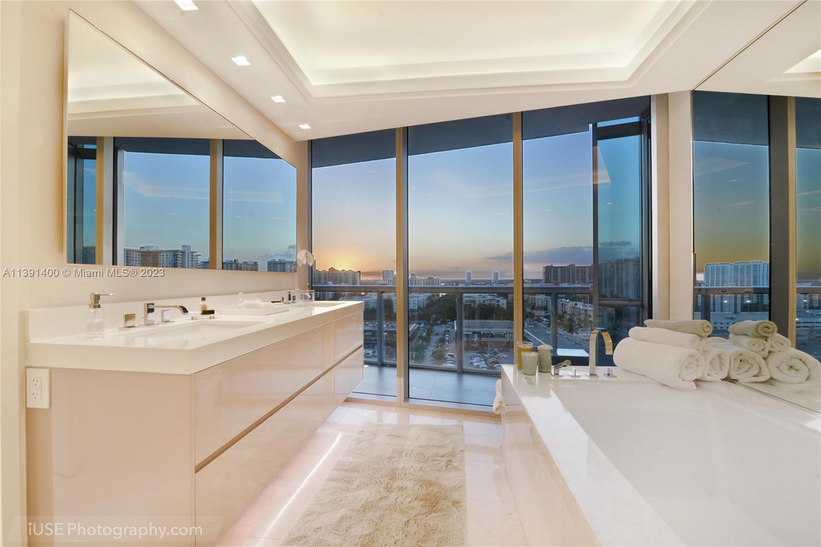 JADE OCEAN CONDO - Residential