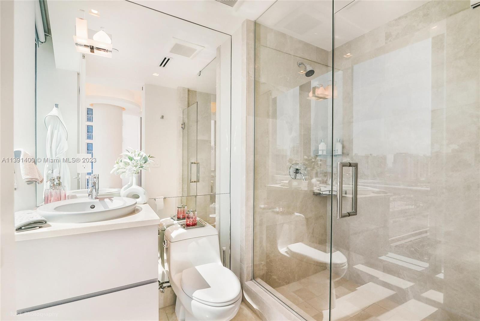 JADE OCEAN CONDO - Residential