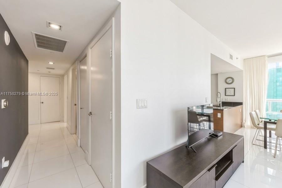 ICON BRICKELL CONDO NO 3 - Residential Lease