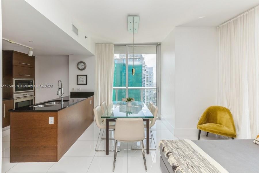 ICON BRICKELL CONDO NO 3 - Residential Lease