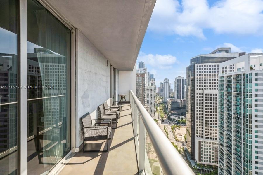 ICON BRICKELL CONDO NO 3 - Residential Lease